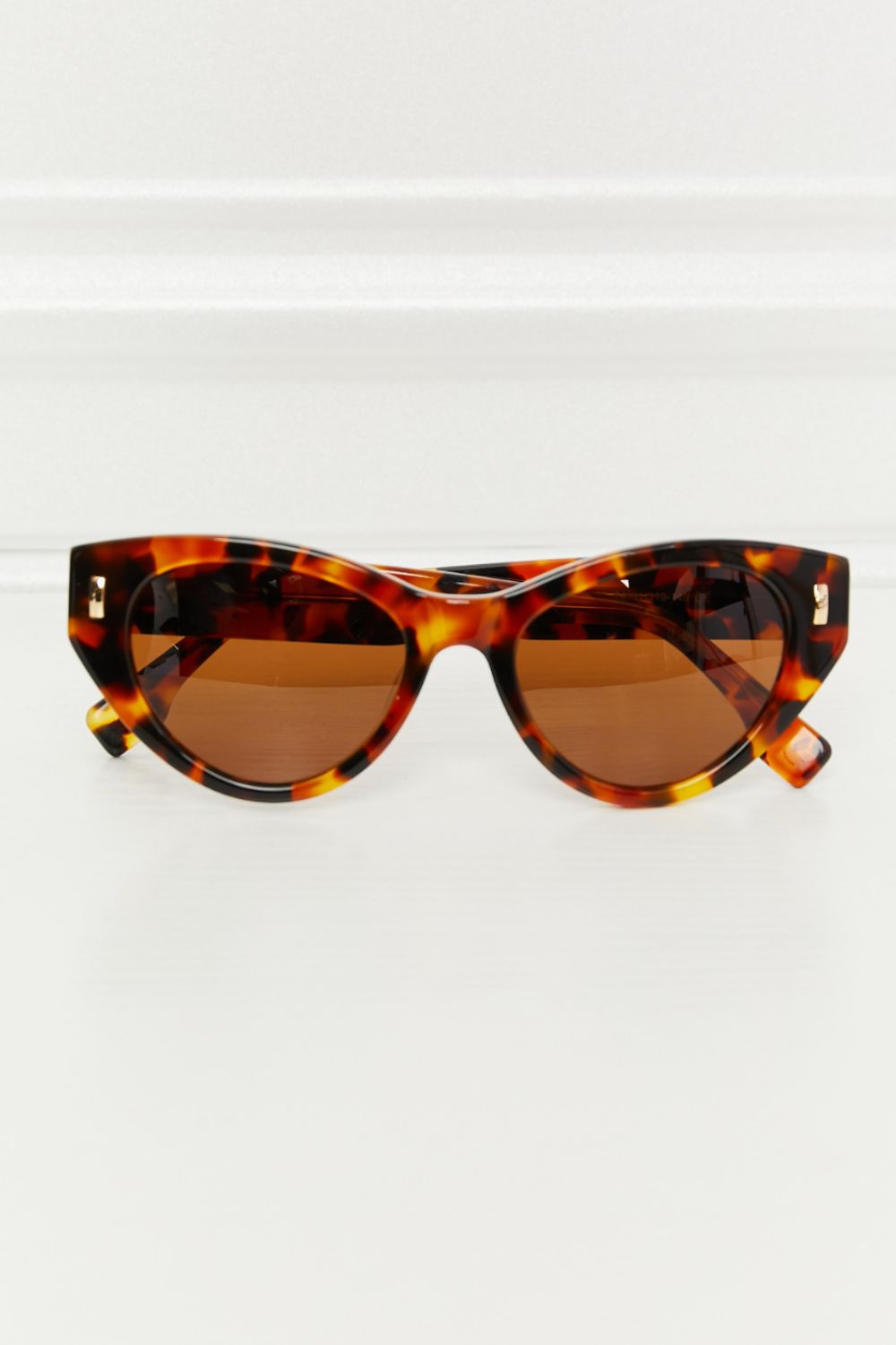 Tortoiseshell Acetate Frame Sunglasses - Carly Joann's Closet