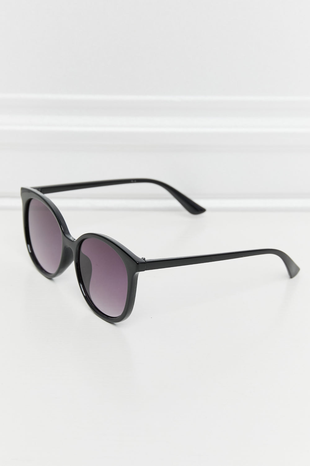 Polycarbonate Frame Full Rim Sunglasses - Carly Joann's Closet