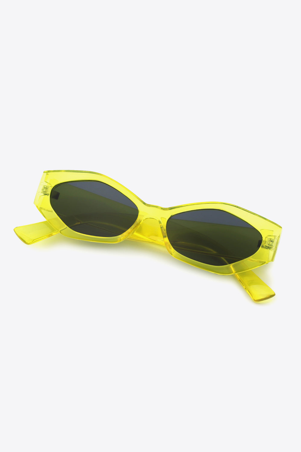 Wayfare Polycarbonate Frame Sunglasses - Carly Joann's Closet