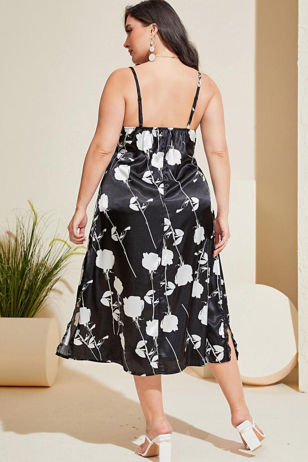 Plus Size Floral Lace Trim Side Slit Night Dress – Carly Joann's Closet